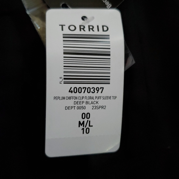 Torrid Peplum Chiffon Black Floral Print Puff Sleeve Blouse Size M/L(10) - Picture 4 of 10